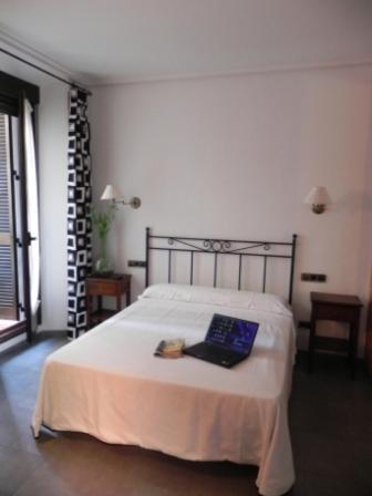 Hostal Ivor Madrid Ngoại thất bức ảnh