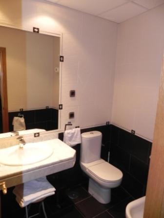 Hostal Ivor Madrid Ngoại thất bức ảnh