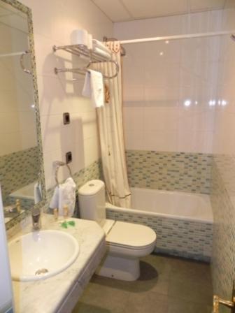 Hostal Ivor Madrid Ngoại thất bức ảnh