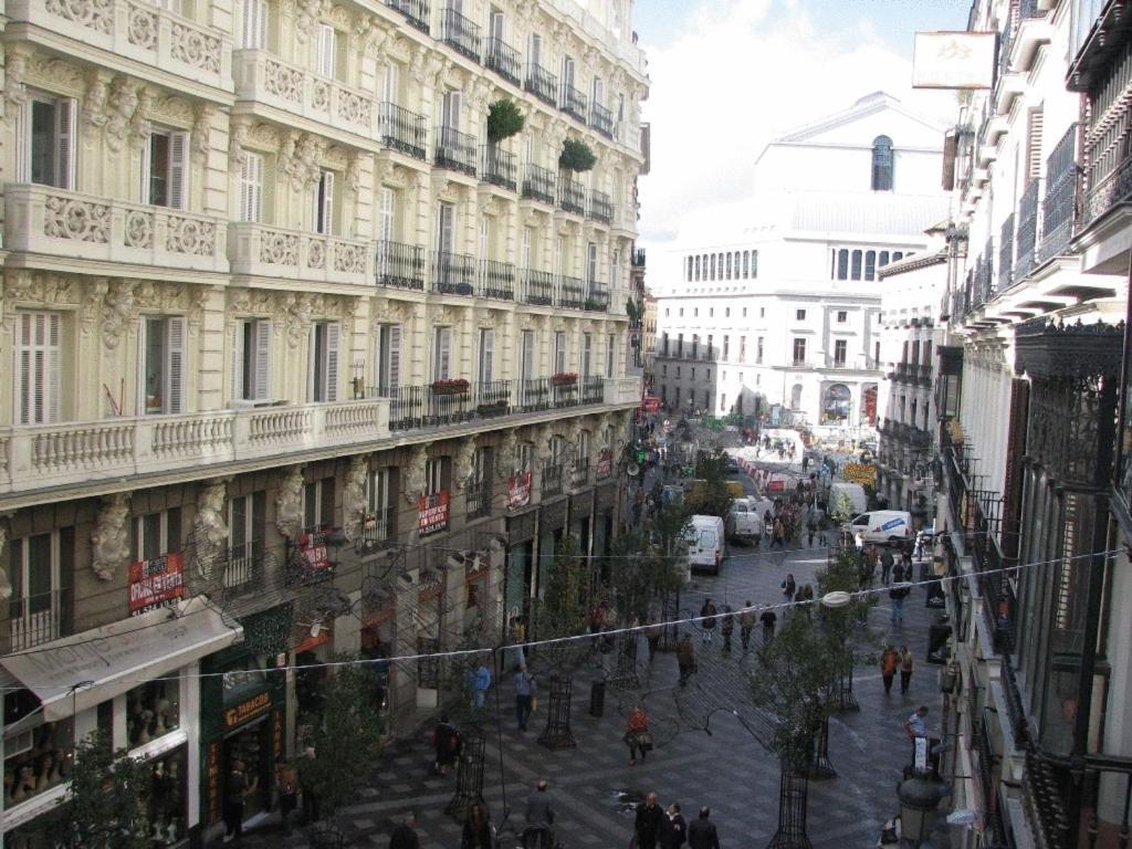 Hostal Ivor Madrid Ngoại thất bức ảnh